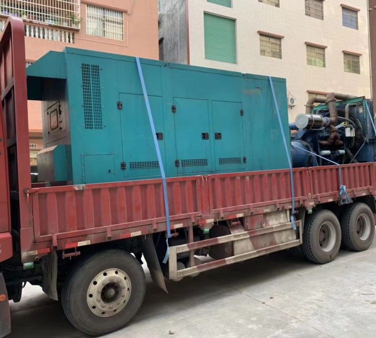 金门如何在不同负载率下确保 400KW 柴油发电机组的正常运行？