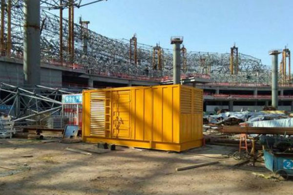 金门发电机出租如何判断空气滤清器是否需要更换？